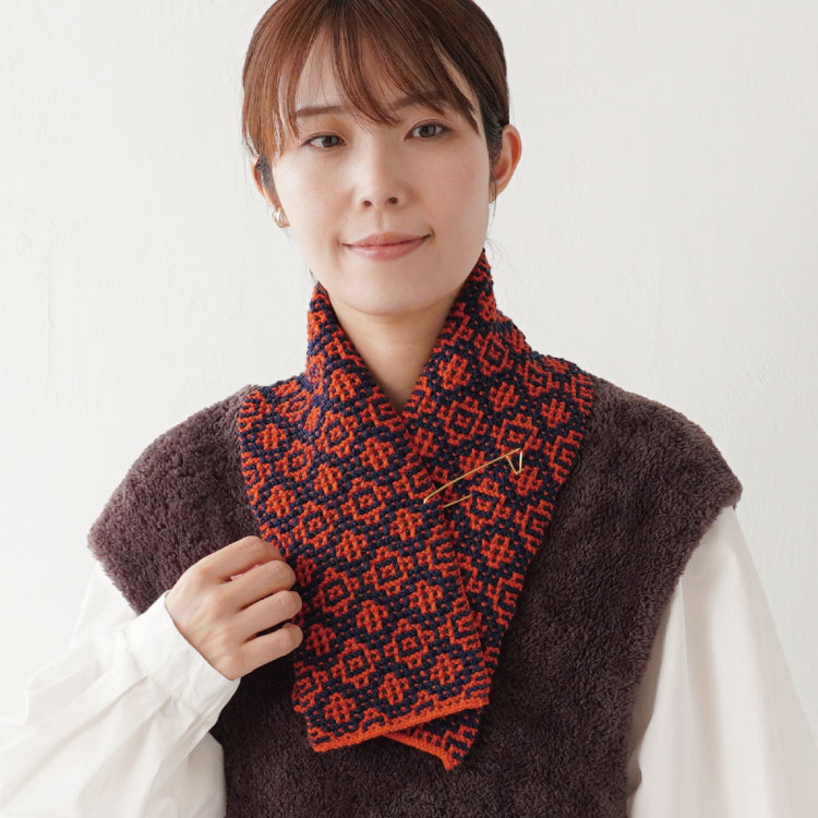 すべり目模様のミニマフラー