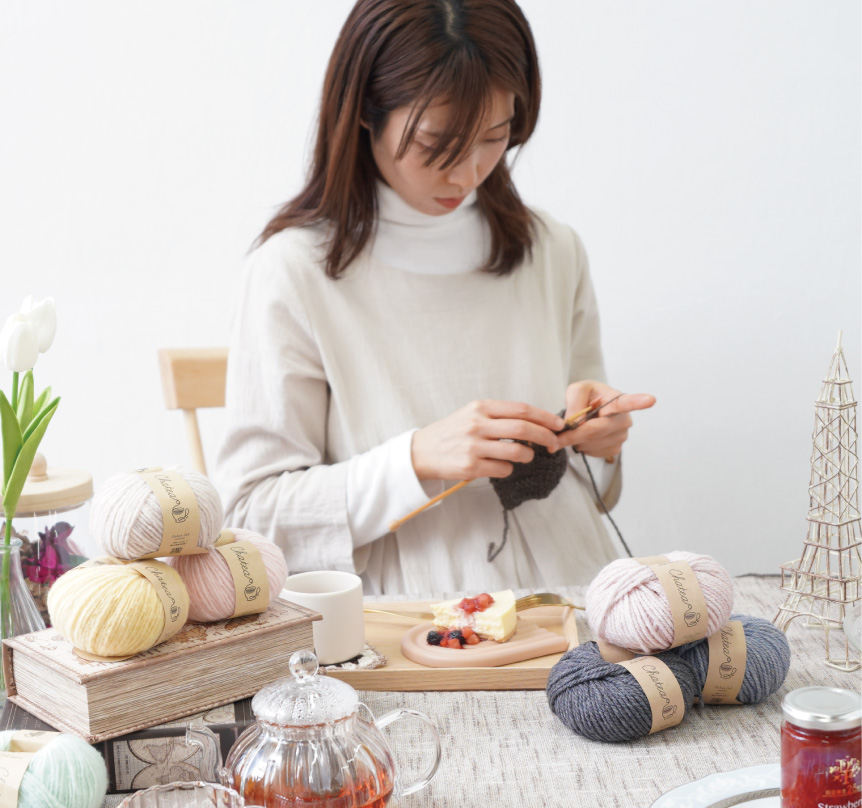 Chatea×Knit Worm
