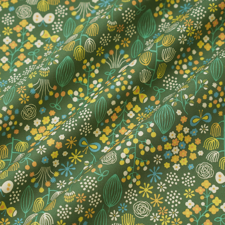 HIRVI シーチング生地 ちょうちょと緑の野原